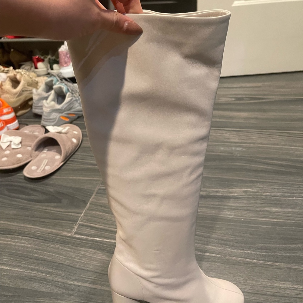 Other stories boots